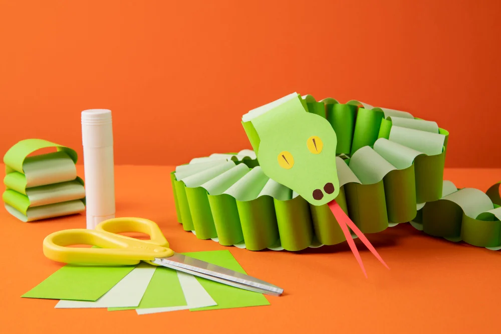 Things to Build Out of Paper: Creative Ideas for Every Skill Level
