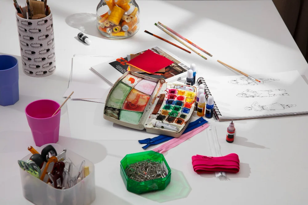 Three-Material Crafts for Gifts